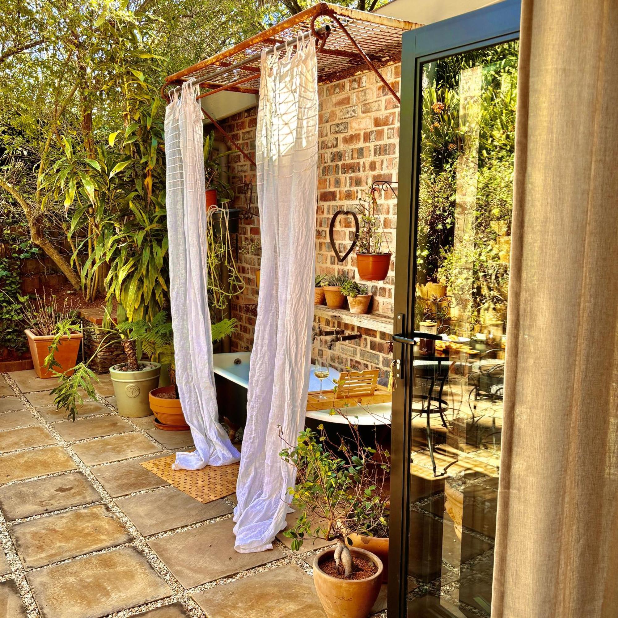 De Zeven Guest Lodge Stellenbosch Bagian luar foto